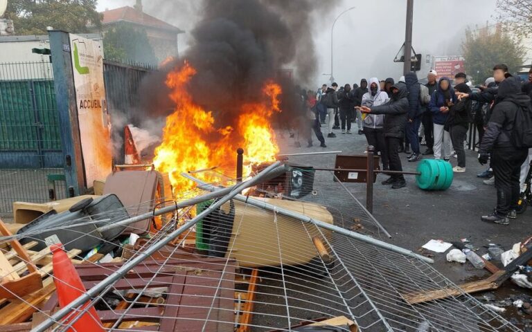 Blocus dans les lycées : ça chauffe (encore) au lycée Adolphe-Chérioux à Vitry-sur-Seine