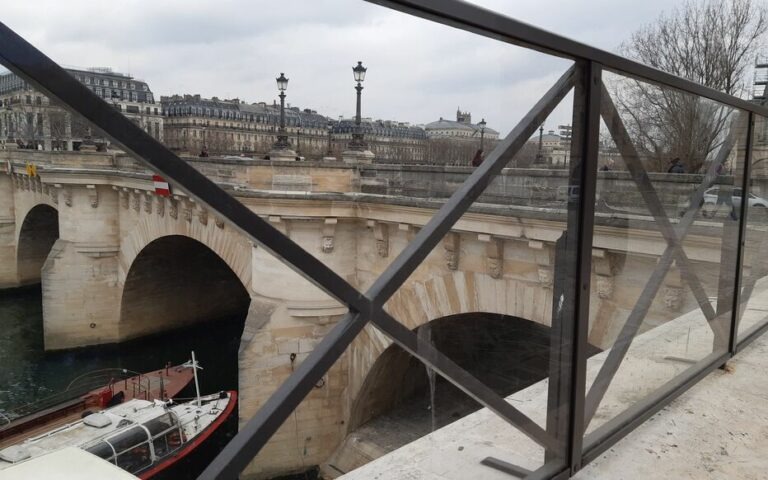 Paris : adieu les cadenas d’amour sur le pont Neuf