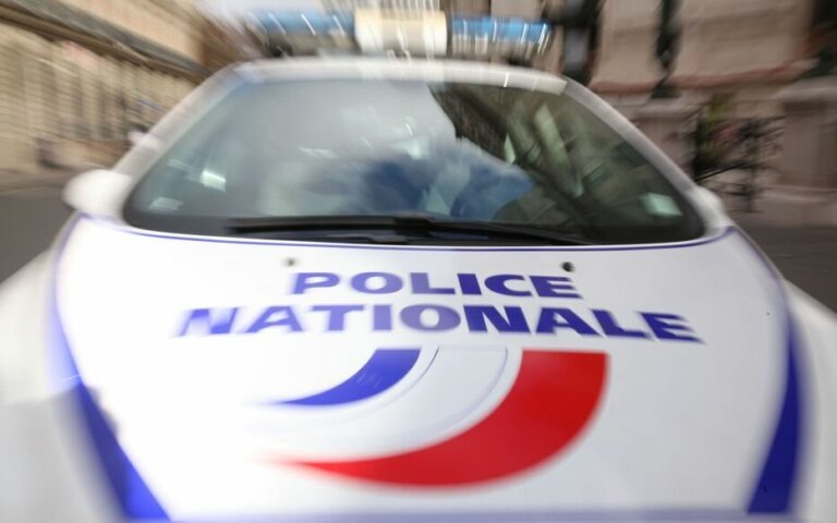 Un homme frappe à la porte et tire : une femme blessée par balle chez elle à Nanterre