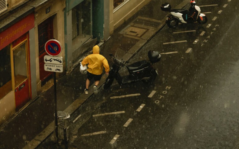 Orages en Île-de-France : des rues inondées et les pompiers de Paris débordés d’appels