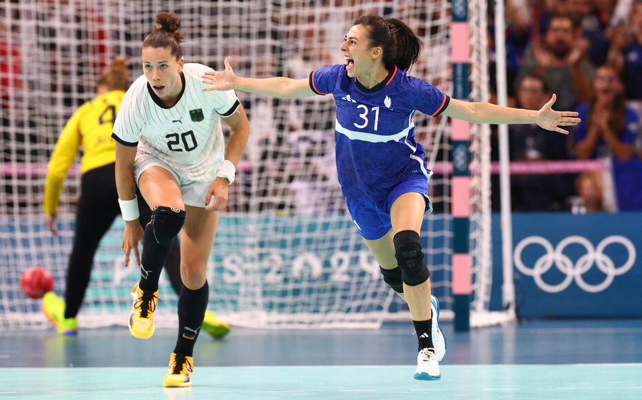 Handball les Bleues maîtrisent l’Allemagne et filent en demifinale