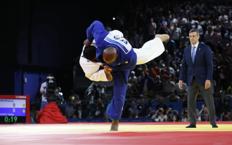 « Un coup de génie » : le magistral ippon de Teddy Riner pour gagner l’or aux JO de Paris décrypté