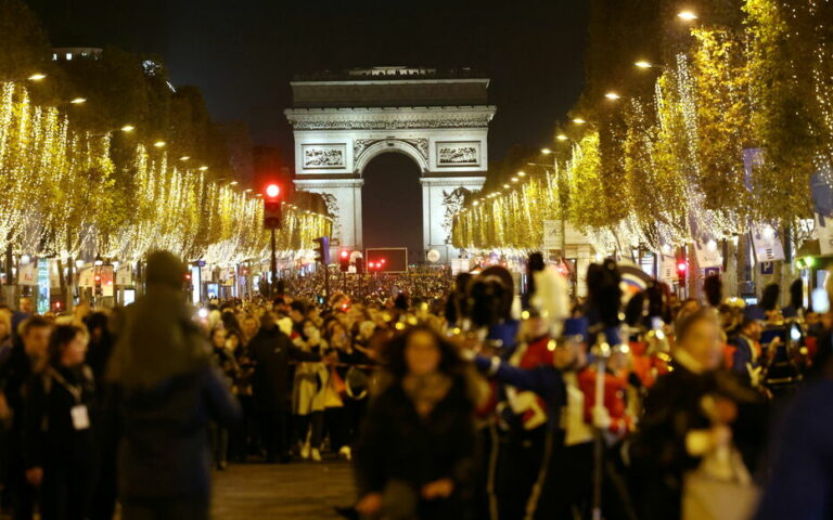 Paris : Tony Estanguet donnera le coup d’envoi des illuminations de Noël sur les Champs-Élysées