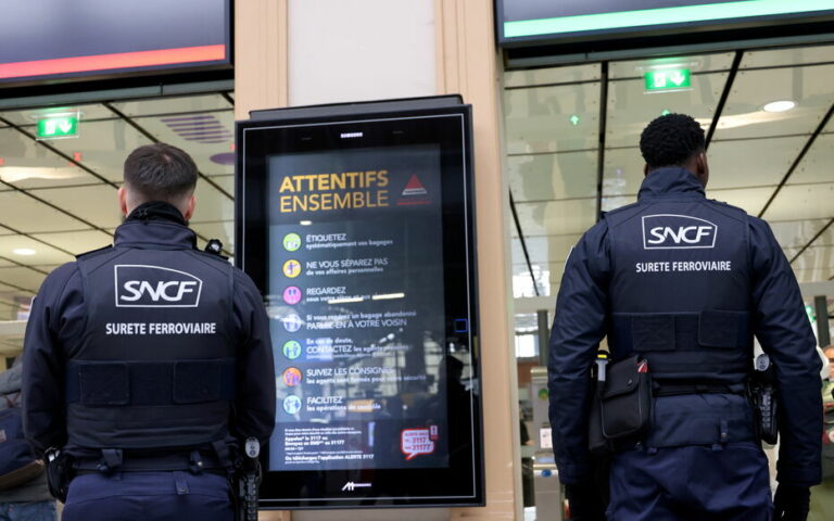 Paris : l’homme interpellé pour avoir déversé du liquide lacrymogène à la gare Saint-Lazare interné en psychiatrie